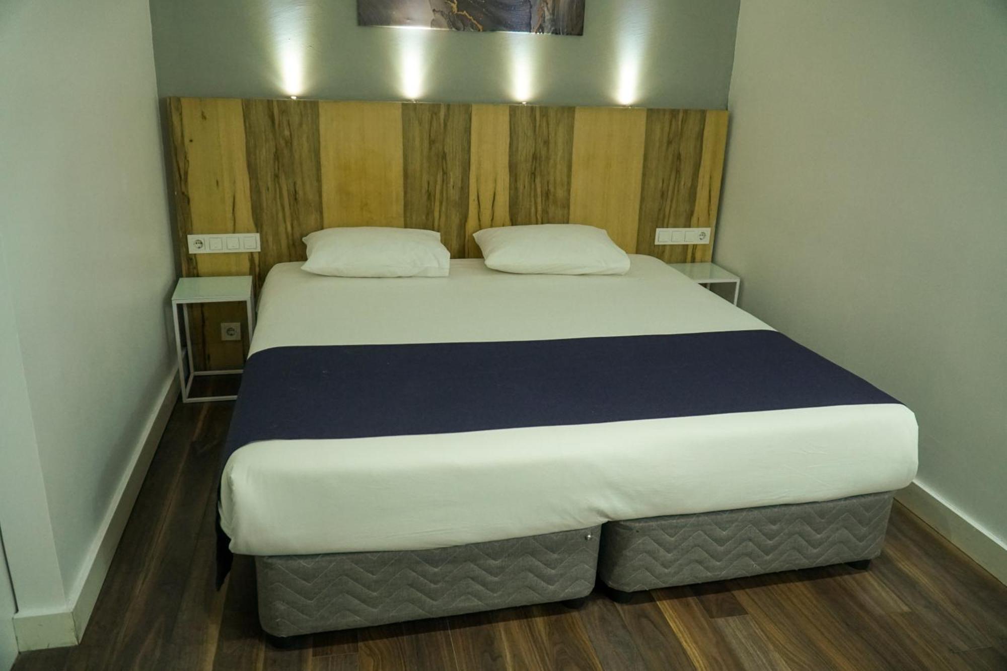 En Otel Karaca Eskişehir Esterno foto