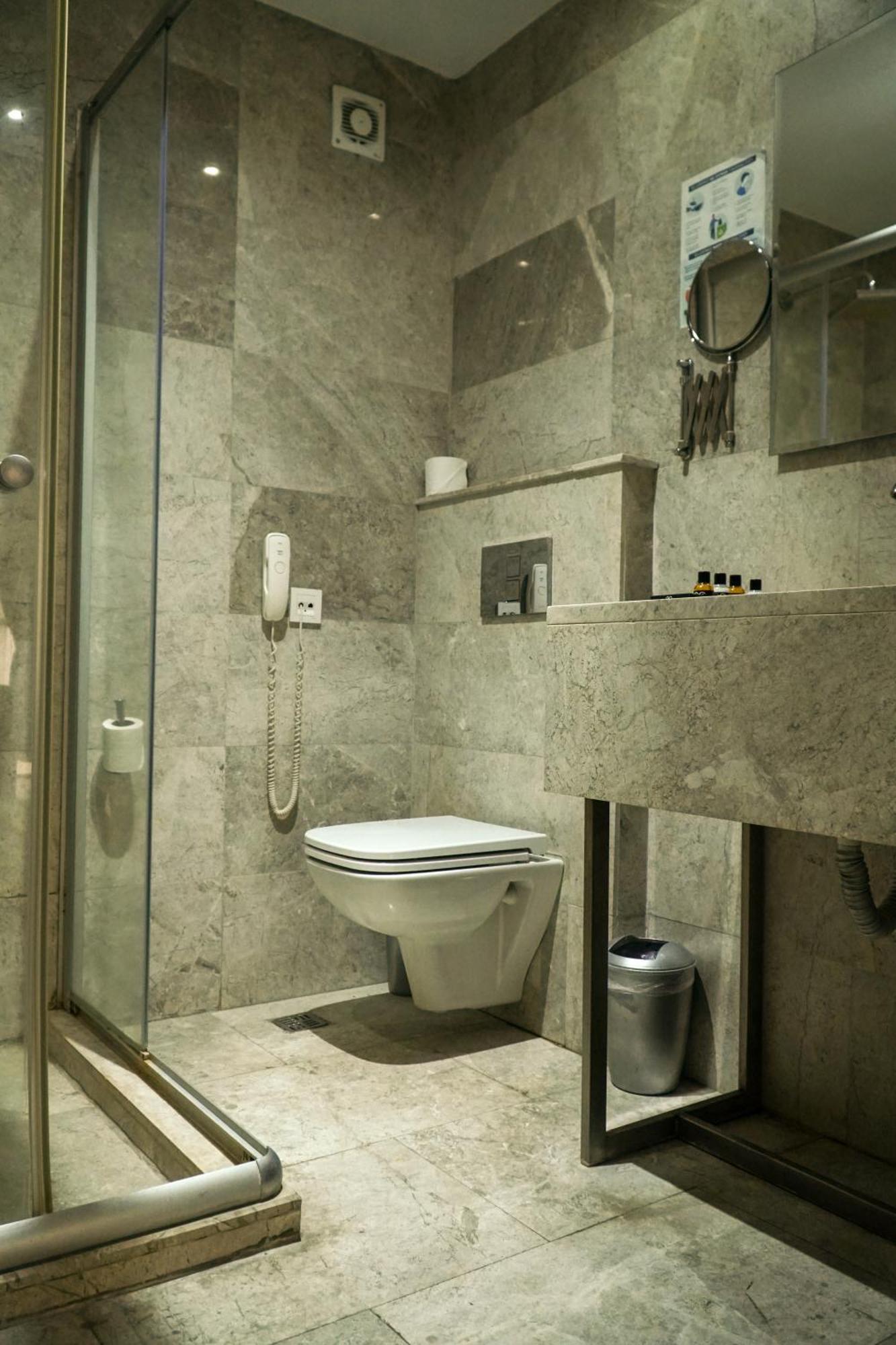En Otel Karaca Eskişehir Esterno foto