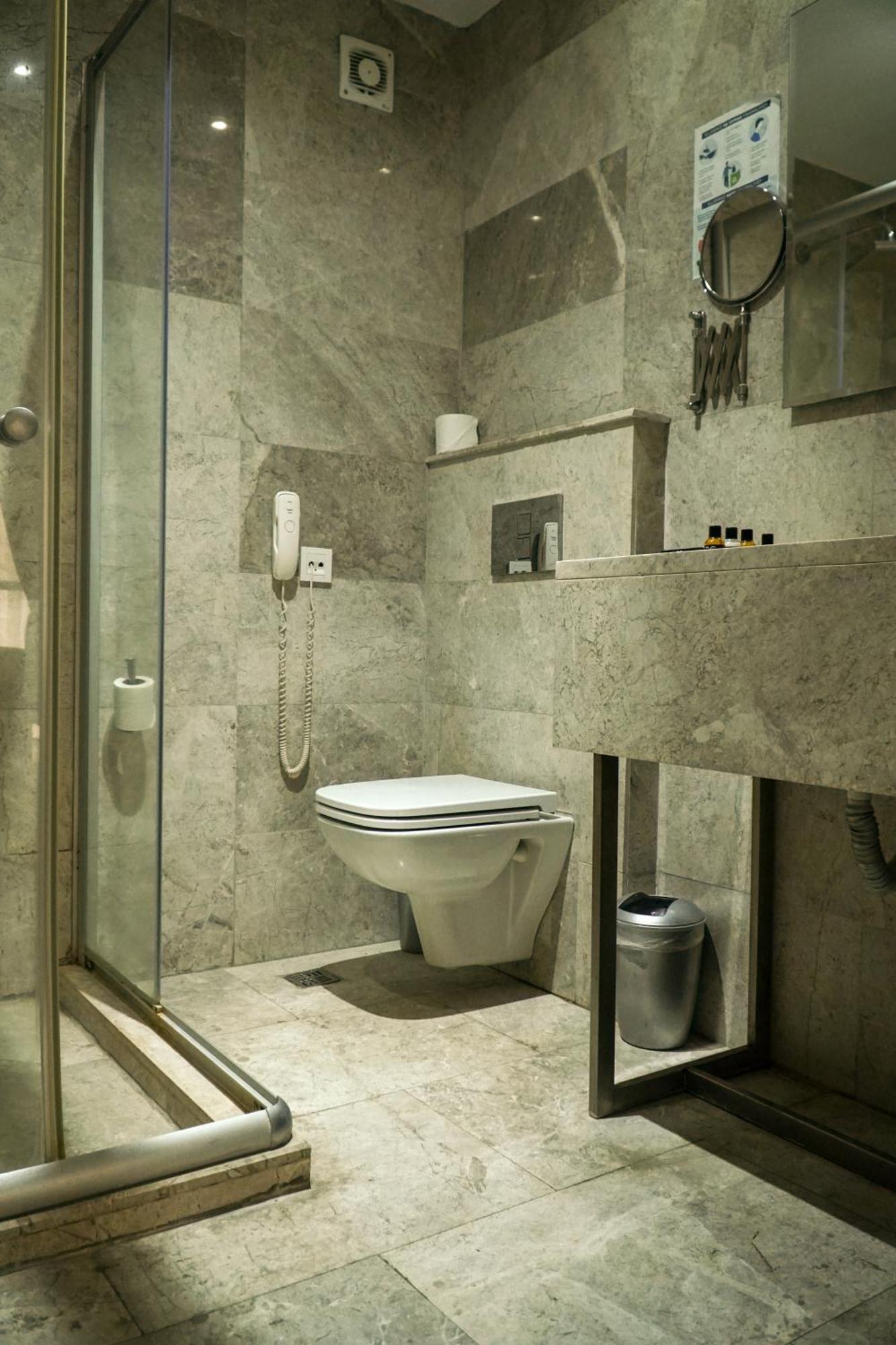 En Otel Karaca Eskişehir Esterno foto